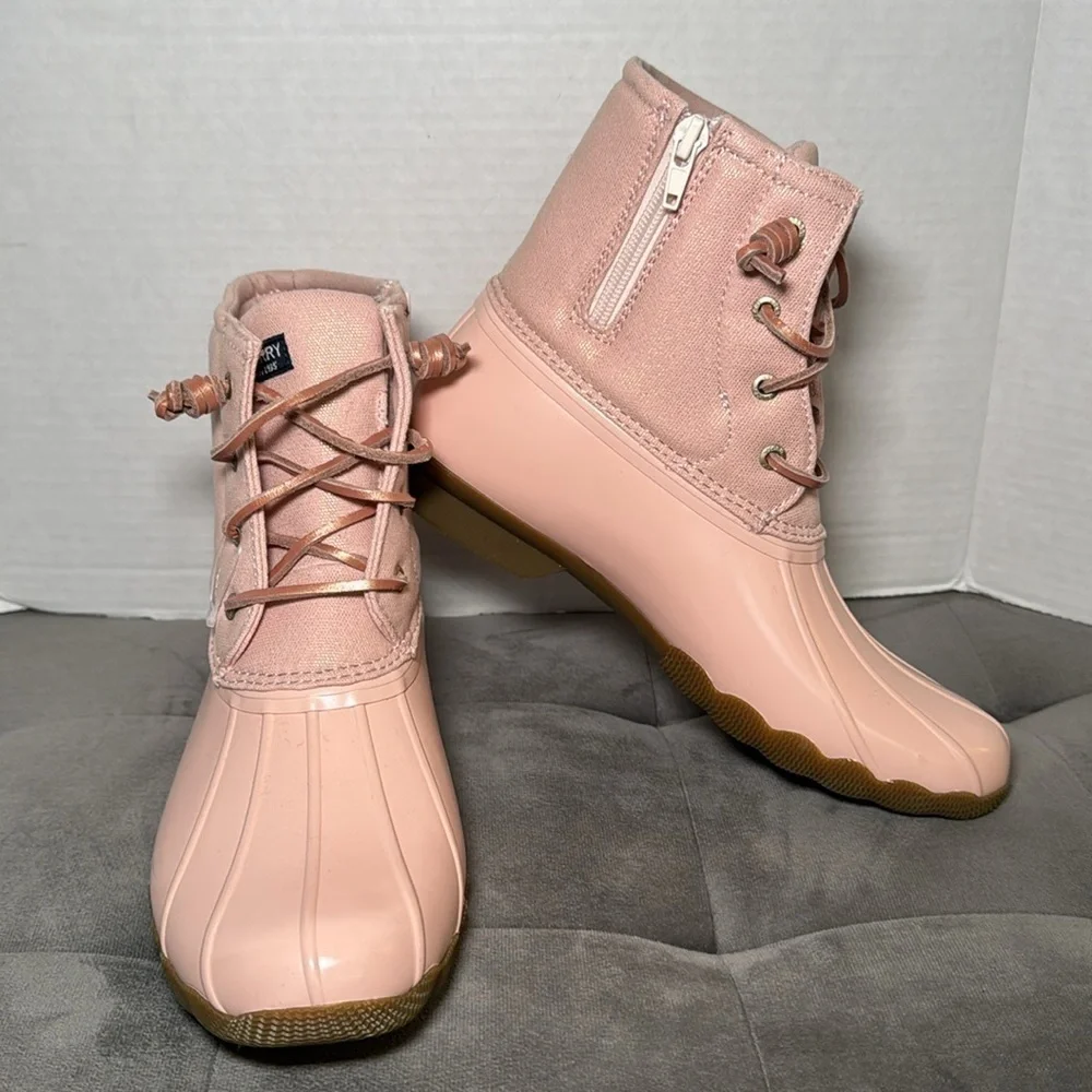 NWOT Sperry Kids Saltwater Rain Boots Blush Pink Size 6